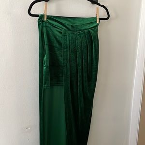 (SHEIN) Green Velvet Skirt